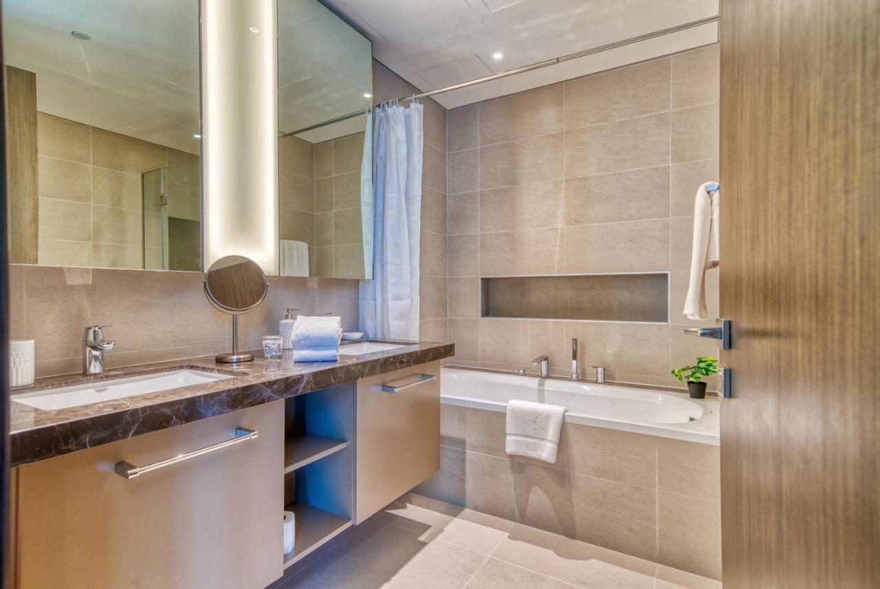 Incredible Views From This Classy Apt With Terrace Dubai Dış mekan fotoğraf