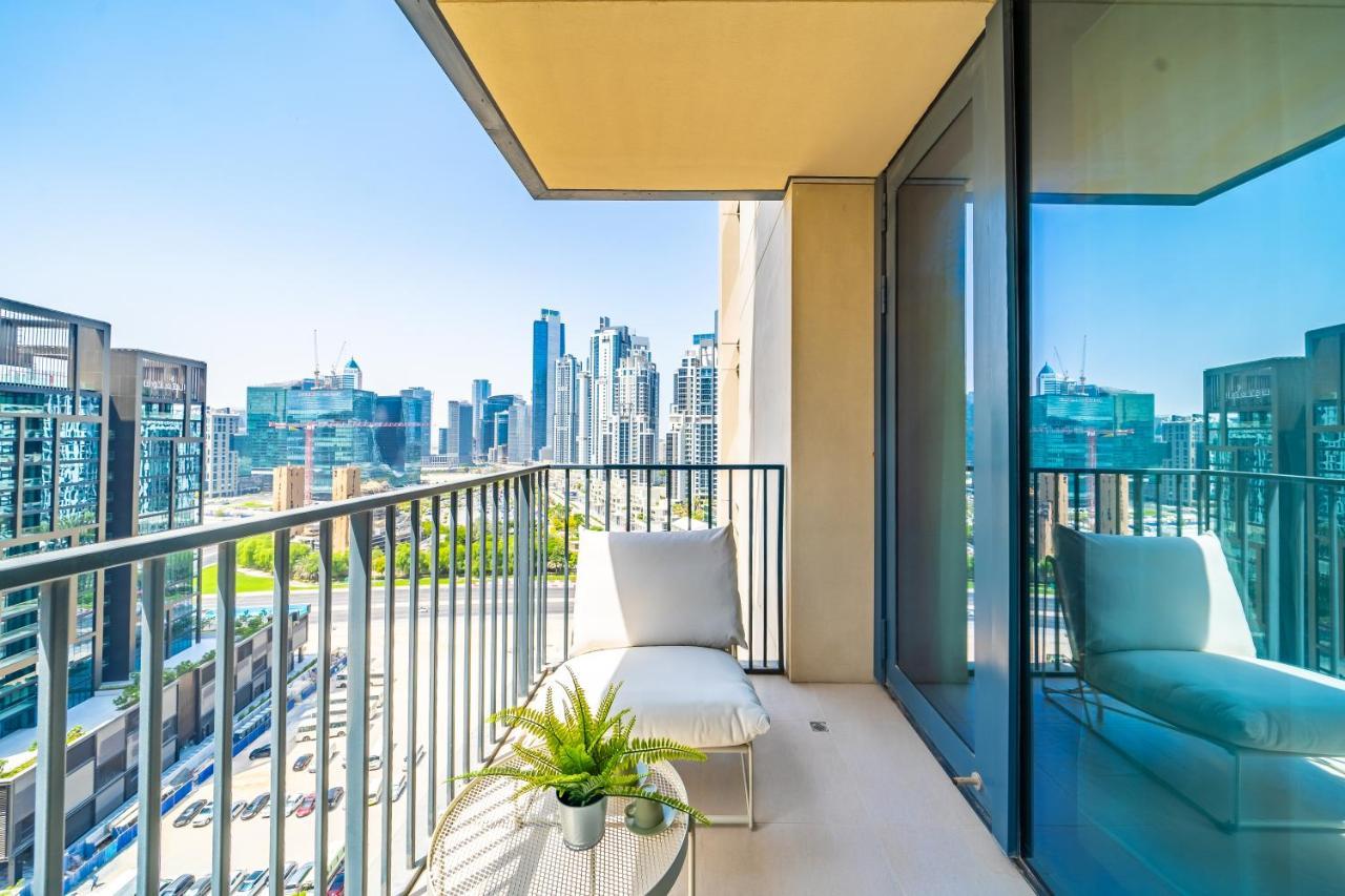 Incredible Views From This Classy Apt With Terrace Dubai Dış mekan fotoğraf